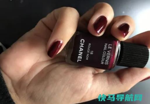 所有指甲油都可以用光疗机吗？微胶指甲油直接涂会